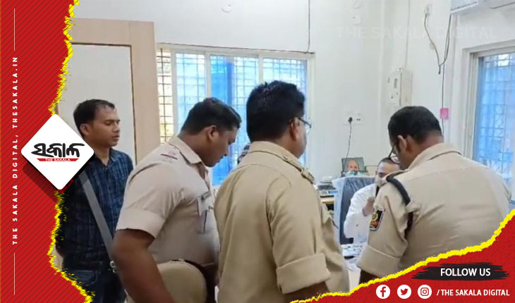 ବ୍ୟାଙ୍କରୁ ୮୦ ଲକ୍ଷ ଟଙ୍କା ଗାଏବ, କ୍ୟାସିଆର ଥାନାରେ ଅଟକ