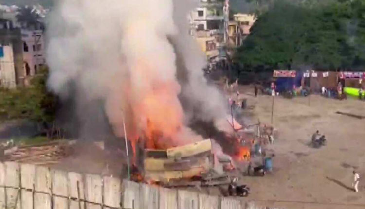 ଦୀପାବଳି ପୂର୍ବରୁ ଆନ୍ଧ୍ରପ୍ରଦେଶର ଏକ ବାଣ ଦୋକାନରେ ଭୟଙ୍କର ଅଗ୍ନିକାଣ୍ଡ, ଦୁଇ ମୃତ