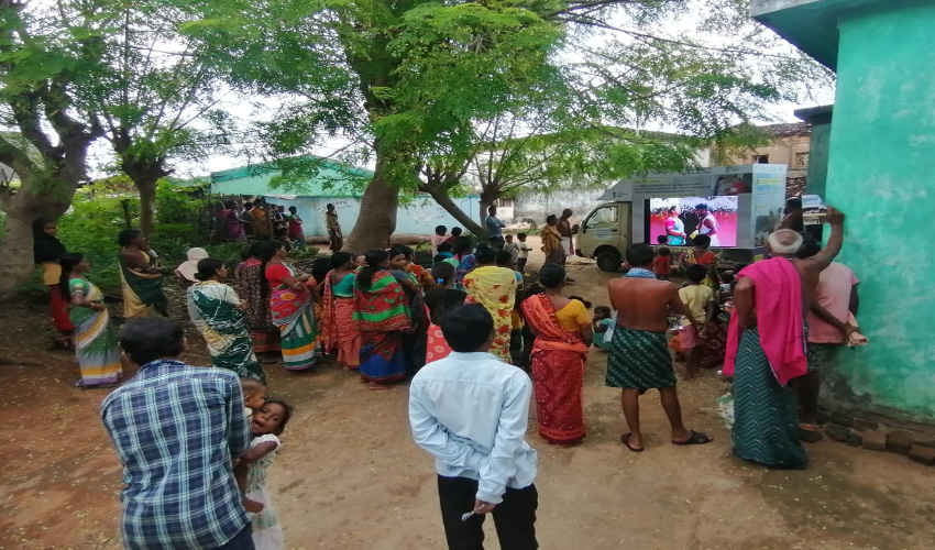 ଶିକ୍ଷା, ଗର୍ଭଧାରଣ ଓ ଜମି ଅଧିକାର ଉପରେ ଆଇନ୍ ବିଭାଗର ସଚେତନତା କାର୍ଯ୍ୟକ୍ରମ ଅନୁଷ୍ଠିତ