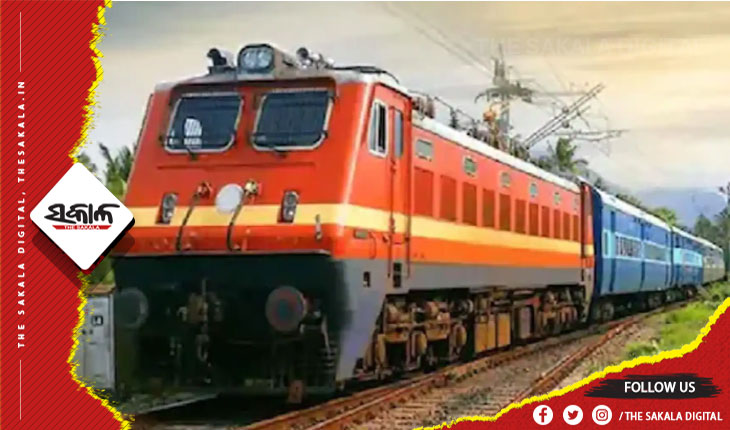 ଲେବେଲ୍ କ୍ରସିଂରେ କାର୍ ସହ ରେଳ ଇଞ୍ଜିନ୍ ଧକ୍କା, ୩ଗୁରୁତର ଆହାତ