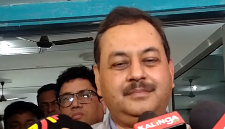 ପଦମପୁର ଉପନିର୍ବାଚନ: ସ୍ଥିତି ପରଖିଲେ ରାଜ୍ୟ ମୁଖ୍ୟ ନିର୍ବାଚନ ଅଧିକାରୀ, ନିର୍ବାଚନ ପ୍ରସ୍ତୁତି ନେଇ ଜିଲ୍ଲା ପ୍ରଶାସନ ସହ କଲେ ଆଲୋଚନା