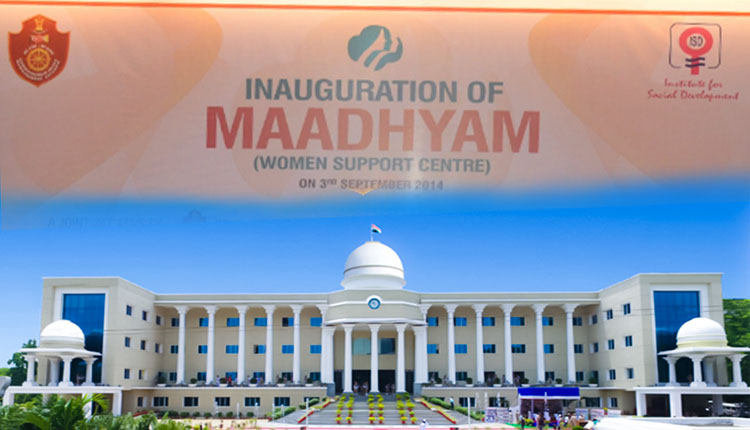 ଅସହ୍ୟ ହେଲା ପୁଅବୋହୂଙ୍କ ନିର୍ଯାତନା; ବରିଷ୍ଠ ନାଗରିକ ଦମ୍ପତିଙ୍କ ମୁହଁରେ ହସ ଫୁଟାଇଲା ‘ମାଧ୍ୟମ’