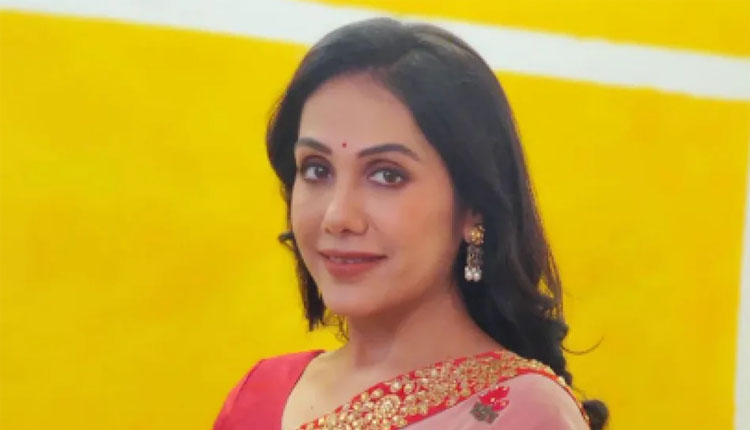 ଜଣାଶୁଣା ଟିଭି ଅଭିନେତ୍ରୀ ତଥା ଇମଲି ଫେମ୍‌ ହେତଲ ଯାଦବଙ୍କ କାର ଦୁର୍ଘଟଣାଗ୍ରସ୍ତ, ଅଳ୍ପକେ ବର୍ତ୍ତିଲା ଜୀବନ