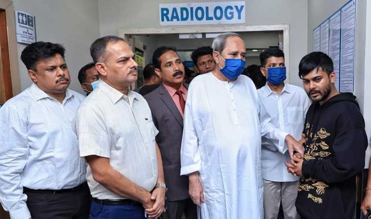 ଆପୋଲୋରେ ମୁଖ୍ୟମନ୍ତ୍ରୀ : ନବ ଦାସଙ୍କ ସ୍ବାସ୍ଥ୍ୟବସ୍ଥା ବୁଝିବା ସହ, ପୁଅକୁ ଦେଲେ ସାନ୍ତ୍ଵନା