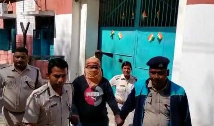 ଚୌଦ୍ୱାର ଜେଲରେ ଗୋପାଳ, ତାକୁ ଦେଖିବା ଓ ତାହା ସହ କଥା ହେବାକୁ ଅନ୍ୟ କଏଦୀଙ୍କ ଭିଡ଼