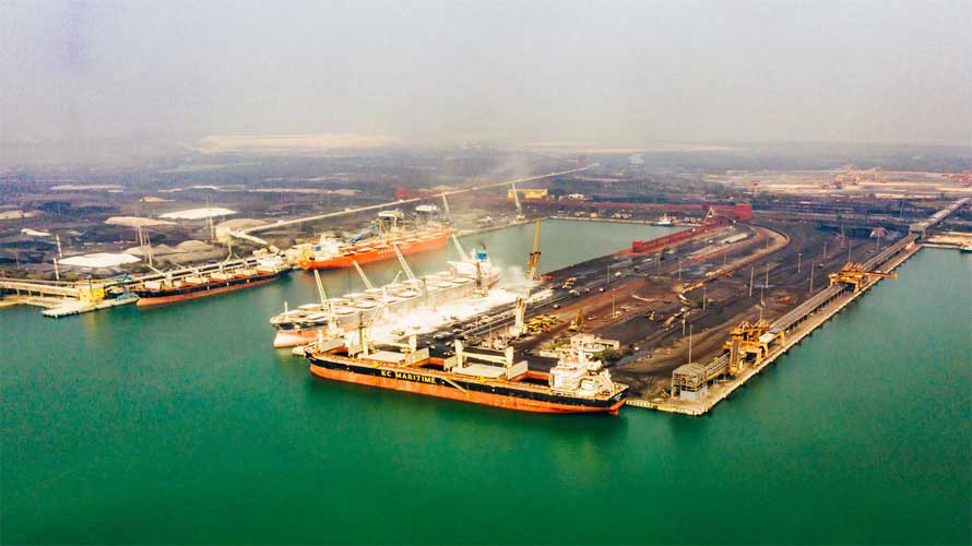 ପାରାଦ୍ଵୀପ ବନ୍ଦର ନିଷିଦ୍ଧାଞ୍ଚଳ ସୁରକ୍ଷାରେ ଗୁରୁତର ତୃଟି: ପାଚେରୀ ଡେଇଁ ଜାହାଜ ଭିତରକୁ ପଶିବାକୁ ଯୁବକଙ୍କ ଉଦ୍ୟମ