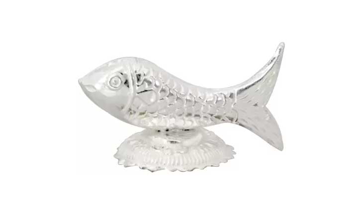 ରୁପା ନିର୍ମିତ ମାଛ ଘରେ ରଖିବା ହୋଇଥାଏ ଶୁଭ