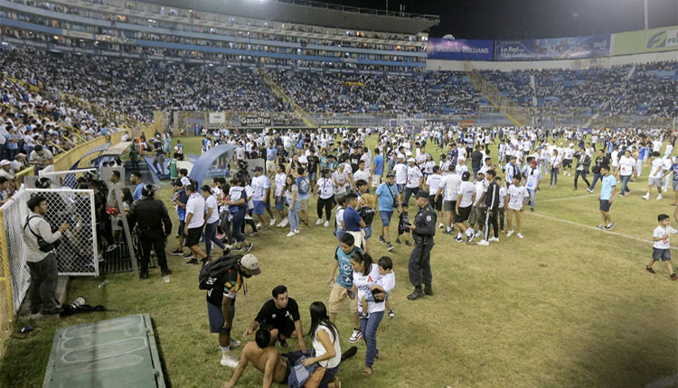 ଫୁଟ୍‌ବଲ ମ୍ୟାଚ୍‌ ଦେଖୀବାକୁ ଦଳାଚକଟା, ୧୨ ମୃତ, ୯୦ ଆହତ