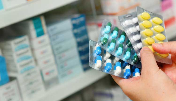 ବିନା ପ୍ରେସ୍‌‌କ୍ରିପ୍‌‌ସନରେ ଋତୁସ୍ରାବ ଔଷଧର ଅନିୟନ୍ତ୍ରିତ ବିକ୍ରି, ନିଷ୍ପତ୍ତି ନେବାକୁ ଜନସ୍ୱାସ୍ଥ୍ୟ ନିର୍ଦ୍ଦେଶକଙ୍କୁ ହାଇକୋର୍ଟଙ୍କ ନିର୍ଦ୍ଦେଶ