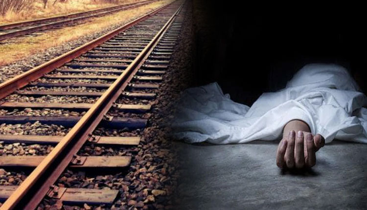 ଜଳେଶ୍ୱର ରେଳ ଷ୍ଟେସନ ନିକଟରେ ଅଘଟଣ: ଟ୍ରେନ ଆଗକୁ ଡେଇଁ ଶାଳୀ-ଭିଣୋଇଙ୍କ ଆତ୍ମହତ୍ୟା