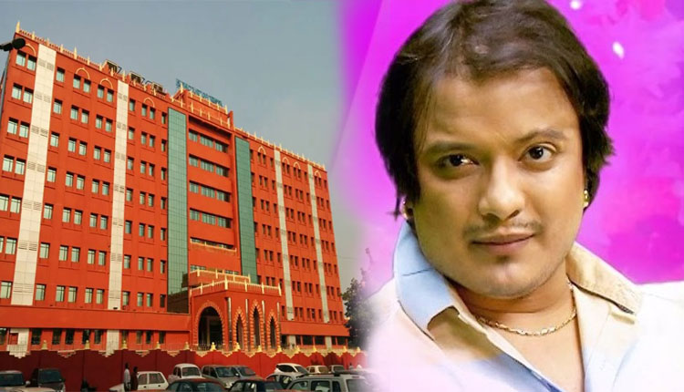 ଗିରଫ ଭୟରେ ହାଇକୋର୍ଟଙ୍କ ଦ୍ୱାରସ୍ଥ ହେଲେ କଣ୍ଠଶିଳ୍ପୀ ସୌରିନ ଭଟ୍ଟ, ଜାମିନ ପାଇଁ ଆଗୁଆ କଲେ ଆବେଦନ