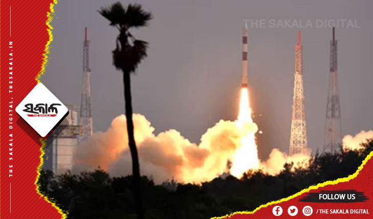 ଇସ୍ରୋକୁ ଆଉ ଏକ ସଫଳତା: ସିଙ୍ଗାପୁରର ୭ଟି ସାଟେଲାଇଟ୍‌ ନେଇ କକ୍ଷପଥରେ ସ୍ଥାପନ କଲା ‘ଇ‌ସ୍ରୋ’ର ‘PSLV C56’ ରକେଟ୍‌