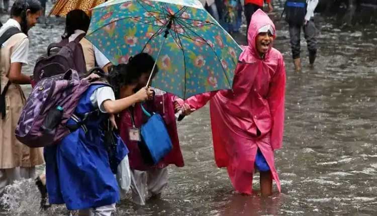 ରାଜ୍ୟର ଲାଗିରହିଛି ତୁହାକୁ ତୁହା ବର୍ଷା; ୯ ଜିଲ୍ଲାରେ ସ୍କୁଲ, କଲେଜ ଛୁଟି