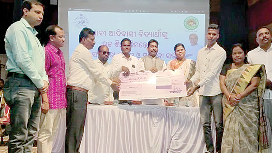 ପିଏଚ୍‌ଡି ପାଇଁ ସିଡ୍‌ନୀ ଯିବେ ଘେନୁ ଖିଲୋ, ସ୍ୱତନ୍ତ୍ର ଉନ୍ନୟନ ପରିଷଦ ଦେଲା ୩ ଲକ୍ଷ ଟଙ୍କା