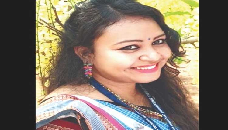 ଆସିଷ୍ଟାଣ୍ଟ କଲେକ୍ଟରଙ୍କ ସନ୍ଦେହଜନକ ମୃତ୍ୟୁ, ହତ୍ୟା ଅଭିଯୋଗ ଆଣିଲେ ପରିବାର ଲୋକେ