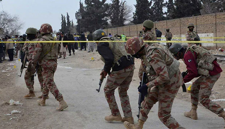 ପାକିସ୍ତାନୀ ସେନାକୁ ଟାର୍ଗେଟ କରି ଆତ୍ମଘାତୀ ବିସ୍ଫୋରଣ, ୯ ସୈନ୍ୟ ନିହତ