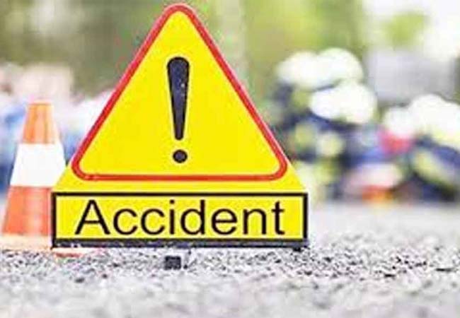 ପିକ୍‌ଅପ୍‌ ଭ୍ୟାନକୁ ଧକ୍କା ଦେଲା ଆମ୍ବୁଲାନ୍ସ, ୫ ଗୁରୁତର