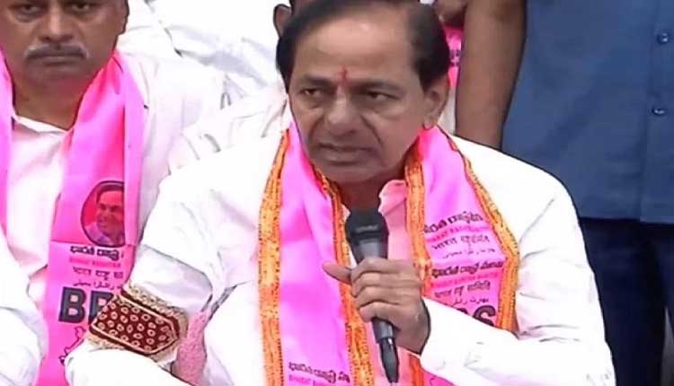 କେସିଆର୍‌ଙ୍କ ନିର୍ବାଚନୀ ପ୍ରତିଶୃତି, ୪୦୦ ଟଙ୍କାରେ ଏଲପିଜି ସିଲିଣ୍ଡର ସହ ଗରିବଙ୍କୁ ଦେବେ ଫ୍ଲାଟ୍