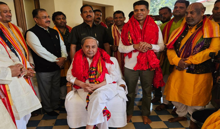 ଶ୍ରୀମନ୍ଦିର ପରିକ୍ରମା ପ୍ରକଳ୍ପ ଲୋକାର୍ପଣ ଉତ୍ସବ: ମୁଖ୍ୟମନ୍ତ୍ରୀଙ୍କୁ ନିମନ୍ତ୍ରଣ ପତ୍ର ଦେଲେ ସେବାୟତ