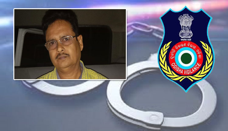 ଜଗତସିଂହପୁର ଆରଟିଓ ଟ୍ରାଫିକ ଇନ୍ସପେକ୍ଟର ପ୍ରଶାନ୍ତ ମହାପାତ୍ରଙ୍କୁ ଗିରଫ କଲା ଭିଜିଲାନ୍ସ