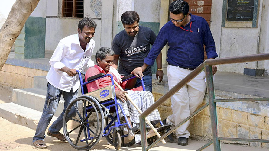 ୨୦୨୪ ନିର୍ବାଚନରେ ଦିବ୍ୟାଙ୍ଗ ଭୋଟରଙ୍କ ପାଇଁ ସ୍ୱତନ୍ତ୍ର ବ୍ୟବସ୍ଥା : ୪୦% ଦିବ୍ୟାଙ୍ଗ ଭୋଟର ଘରୁ କରିପାରିବେ ମତଦାନ