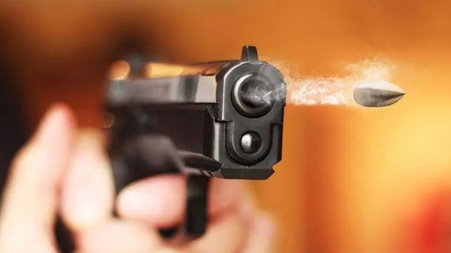 ମଝି ରାସ୍ତାରେ ଗୁଳିମାଡ, ଦୁଇ ଆହତ