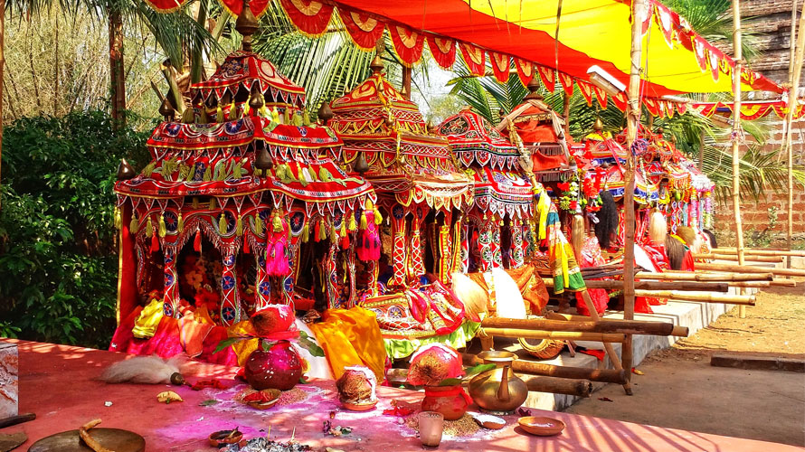 କାହିଁକି ପାଳନ ହୁଏ ଦୋଳ ପର୍ବ , କ’ଣ ଏହାର ମାହାତ୍ମ୍ୟ…..