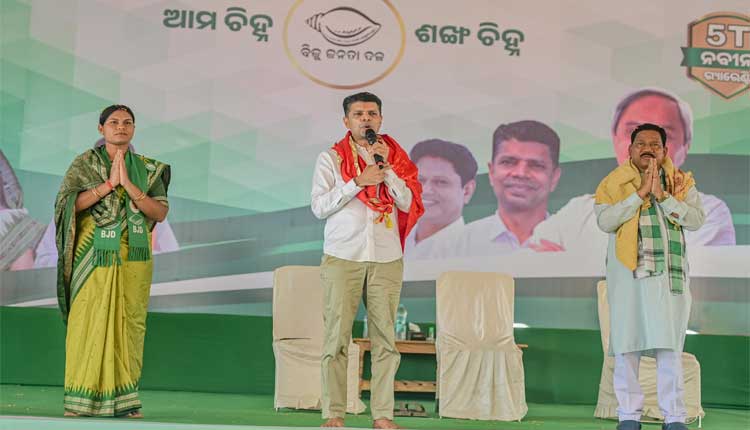 ଲୋକଙ୍କ ଅଭିଯୋଗର ଶୀଘ୍ର ସମାଧାନ ନବୀନଙ୍କ ଗ୍ୟାରେଣ୍ଟି : କାର୍ତ୍ତିକ ପାଣ୍ଡିଆନ