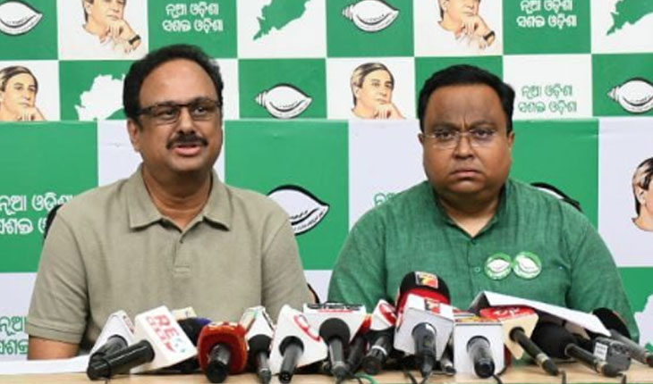 ବିଜେପିକୁ ବିଜେଡି ସାଂସଦ ମାନସ ମଙ୍ଗରାଜଙ୍କ ଟାର୍ଗେଟ, କହିଲେ ଦମ୍ ଅଛି ତ ରାଜନୈତିକ ଭାବେ ବିଜେଡି ସହ ଲଢ