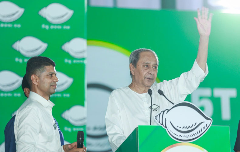 କେନ୍ଦୁଝରରେ ନବୀନଙ୍କ ପ୍ରଚାର : କହିଲେ- ମିଛ ଓ ଅପପ୍ରଚାର ବିରୋଧୀଙ୍କ ଅସ୍ତ୍ର, ବିକାଶ ହେଉଛି ବିଜେଡିର ଅସ୍ତ୍ର