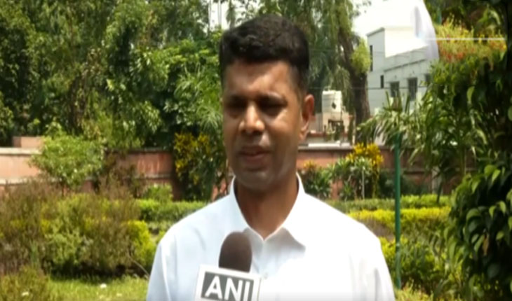 ପ୍ରଥମ ପର୍ଯ୍ୟାୟ ନିର୍ବାଚନରେ ୨୮ରୁ ୨୪ ଆସନରେ ଜିତିବ ବିଜେଡି: କାର୍ତ୍ତିକ ପାଣ୍ଡିଆନ