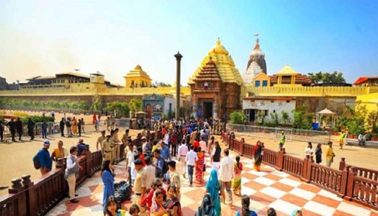 ଶ୍ରୀମନ୍ଦିର ଚାରିଦ୍ୱାର ଖୋଲିବା ପରେ ଭିତରେ ସ୍ଥିତି ଅଣାୟତ୍ତ, ଭିଡ଼ ଭିତରେ ଭକ୍ତ ଅଣନିଃଶ୍ୱାସୀ