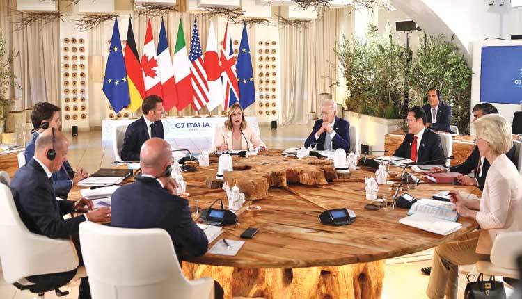 ରୁଷ ବିରୋଧୀ ଆଭିମୁଖ୍ୟ ରଖି ଶେଷହେଲା ଜି-୭ ସମ୍ମିଳନୀ: ରୁଷିଆ ସମ୍ପତ୍ତିରେ ପୁନର୍ବିନ୍ୟାସ ହେବ ୟୁକ୍ରେନ