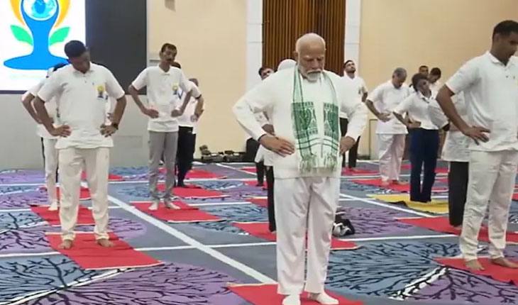 ଅନ୍ତର୍ଜାତୀୟ ଯୋଗ ଦିବସ: ଶ୍ରୀନଗରରେ ଯୋଗ ଦିବସ ପାଳନ କଲେ ମୋଦୀ
