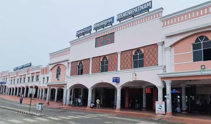 କେନ୍ଦ୍ର ସରକାରଙ୍କ ଆନ୍ଧ୍ର ପ୍ରୀତି: ପୂର୍ବତଟ ରେଳବାଇରୁ ୱାଲଟିୟର ଡିଭିଜନ ହେବ ଅଲଗା, ଓଡ଼ିଶା ହରାଇବ ବିପୁଳ ରାଜସ୍ବ