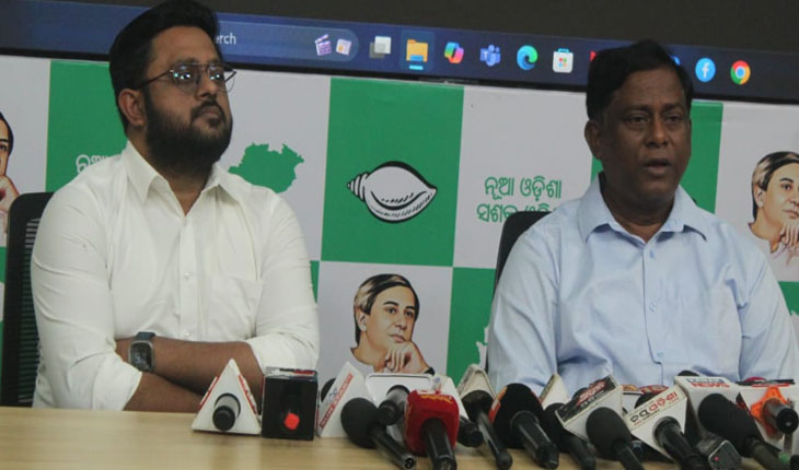 ବିଷାକ୍ତ ହେଲାଣି ଦୟା, ସରକାର ରଙ୍ଗ ମାରିବାରେ ବ୍ୟସ୍ତ