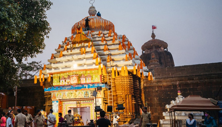 ଲିଙ୍ଗରାଜ ମହାପ୍ରଭୁଙ୍କ ମହାଶିବରାତ୍ରି ପାଇଁ ଟ୍ରାଫିକ୍‌ କଟକଣା ଜାରି, ପାର୍କିଂ ପାଇଁ ୧୨ ସ୍ଥାନ ଚିହ୍ନଟ