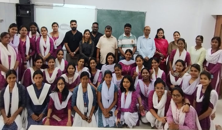 ରମାଦେବୀ ମହିଳା ବିଶ୍ଵବିଦ୍ୟାଳୟର ସାମ୍ବାଦିକତା ଓ ଗଣଯୋଗାଯୋଗ ବିଭାଗ ପକ୍ଷରୁ ଫଟୋଗ୍ରାଫି କର୍ମଶାଳା ଅନୁଷ୍ଠିତ