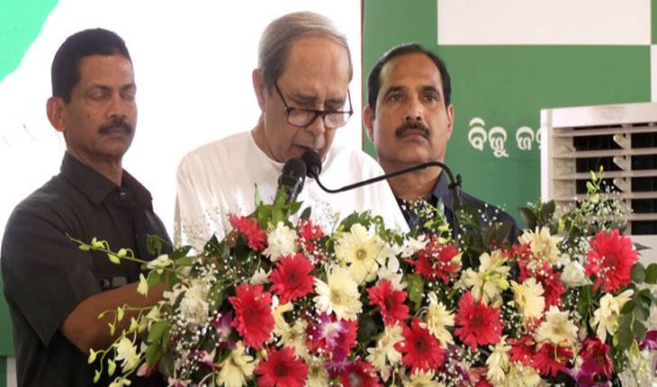 ପ୍ରଚାରରେ ଖର୍ଚ୍ଚ ପୁଳା ପୁଳା ଟଙ୍କା, ହେଲେ ମାଆ ମାନଙ୍କୁ ଦିନକୁ ୨୭ ଟଙ୍କା ଦେଇ ବାହା ବାହା ନେଉଛନ୍ତି ସରକାର: ନବୀନ