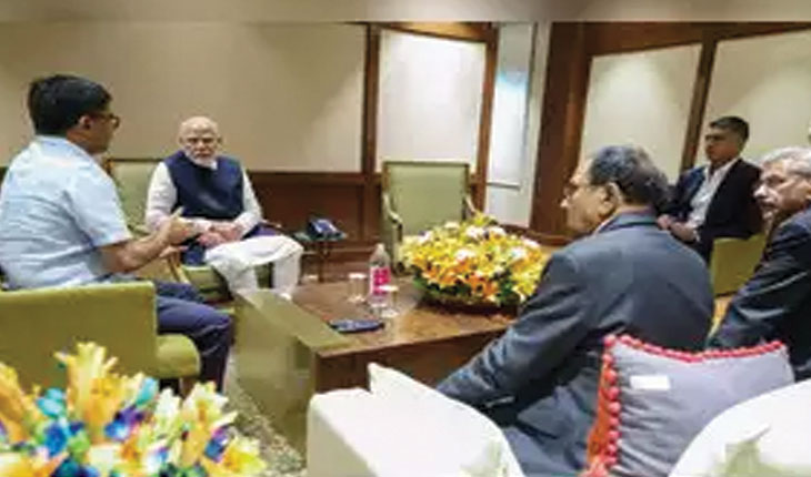 ପହଲଗାମ୍ ଆତଙ୍କୀ ଆକ୍ରମଣ: ସାଉଦିରୁ ଫେରିଆସିଲେ ପ୍ରଧାନମନ୍ତ୍ରୀ, ଦିଲ୍ଲୀରେ ଜରୁରୀ ବୈଠକ…