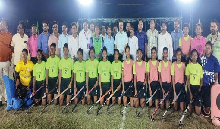 ବେଦାନ୍ତ ଆଲୁମିନିୟମର ଓଡ଼ିଶାର ଝାରସୁଗୁଡାରେ ଆନ୍ତଃରାଜ୍ୟ ୧୭ ବର୍ଷରୁ କମ୍ ବାଳିକା ୫-ଏ ସାଇଡ୍ ହକି ଲିଗକୁ ସମର୍ଥନ