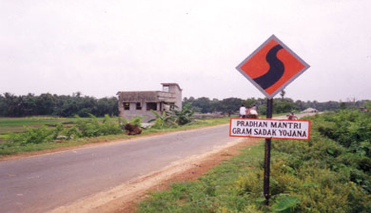 ପ୍ରଧାନମନ୍ତ୍ରୀ ଗ୍ରାମ ସଡ଼କ ଯୋଜନା: ଓଡ଼ିଶାକୁ ୫୦୦ କୋଟି ଟଙ୍କା କମ୍‌ ଅନୁଦାନ
