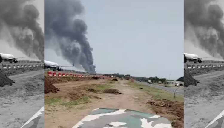 ଅହମ୍ମଦାବାଦରେ ବଡ଼ ଧରଣର ବିମାନ ଦୁର୍ଘଟଣା: ୨୪୨ ଯାତ୍ରୀ ଥିବା ସୂଚନା