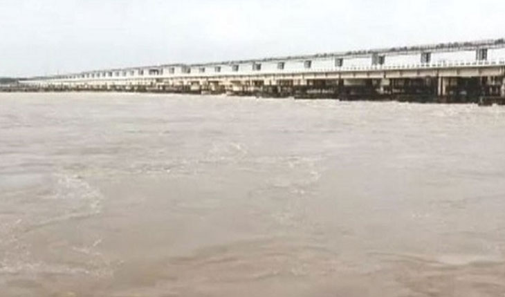 ମୁଣ୍ଡଳୀରେ ପହଞ୍ଚିଲା ଏ ବର୍ଷର ପ୍ରଥମ ବନ୍ୟାଜଳ, ପ୍ରବାହିତ ହେଉଛି ୧ ଲକ୍ଷ ୧୮ ହଜାର କ୍ୟୁସେକ ଜଳ…