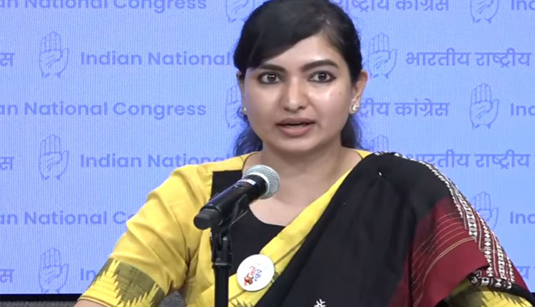 ବାଲେଶ୍ୱର ଛାତ୍ରୀ ଆତ୍ମହତ୍ୟା ମାମଲା: ‘ବିଜେପି ସରକାର ଅଭିଯୁକ୍ତଙ୍କୁ ବଞ୍ଚାଅରେ ପରିଣତ ହୋଇଛି’