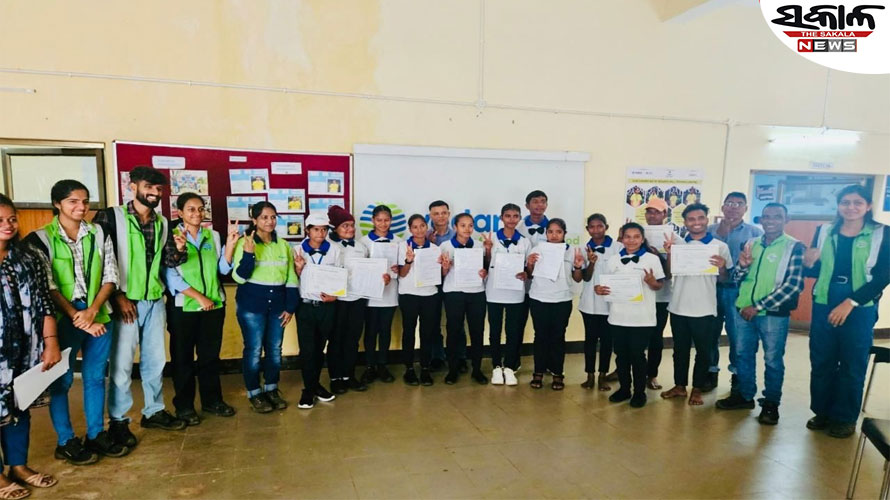 ବେଦାନ୍ତ ଲାଞ୍ଜିଗଡ଼ର ଦକ୍ଷତା ତାଲିମ କେନ୍ଦ୍ର ପ୍ରଥମ ଖାଦ୍ୟ ଏବଂ ପାନୀୟ ବ୍ୟାଚ୍ ପାଇଁ ୯୨% ନିଯୁକ୍ତି ସୁଯୋଗ ସୁରକ୍ଷିତ କରିଛି