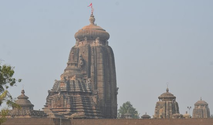 ବଜ୍ରପାତରେ ଜଳିଗଲା ଲିଙ୍ଗରାଜଙ୍କ ବାନା