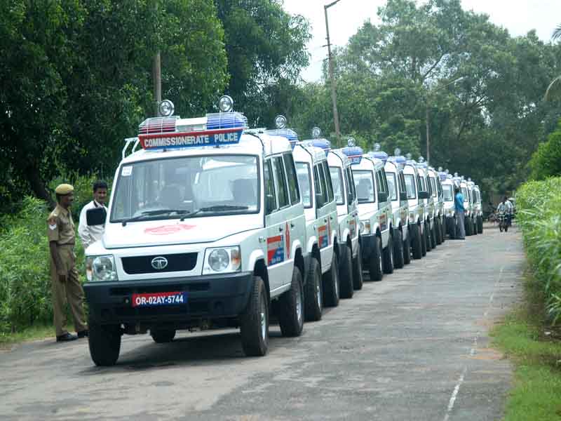 ଦିଲ୍ଲୀ ବିସ୍ଫୋରଣ ପରେ ହାଇ ଆଲର୍ଟରେ ଓଡ଼ିଶା,  ବିଭିନ୍ନ ସ୍ଥାନରେ ବ୍ଲକିଂ, ଚେକିଂକୁ ଜୋରଦାର କରିଛି ପୁଲିସ...