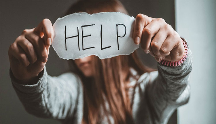 ଆମେରିକାରେ ଓଡ଼ିଆ ପୋଷ୍ୟ କନ୍ୟାଙ୍କୁ ଅତ୍ୟାଚାର ଅଭିଯୋଗ, ଉଦ୍ଧାର କରିବାକୁ ରାଜ୍ୟ ସରକାରଙ୍କୁ ଭିଡ଼ିଓ ବାର୍ତ୍ତାରେ ଅନୁରୋଧ