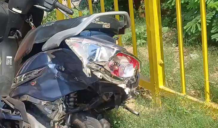 Pahala Overbridge Accident: ପାହାଳ ଓଭରବ୍ରିଜ୍ ଉପରେ ଭୟଙ୍କର ଦୁର୍ଘଟଣା: ଟ୍ରକ୍ ଚକା ତଳେ ଚାପି ହୋଇ ସ୍ତ୍ରୀ ମୃତ, ସ୍ୱାମୀ ସଙ୍କଟାପନ୍ନ